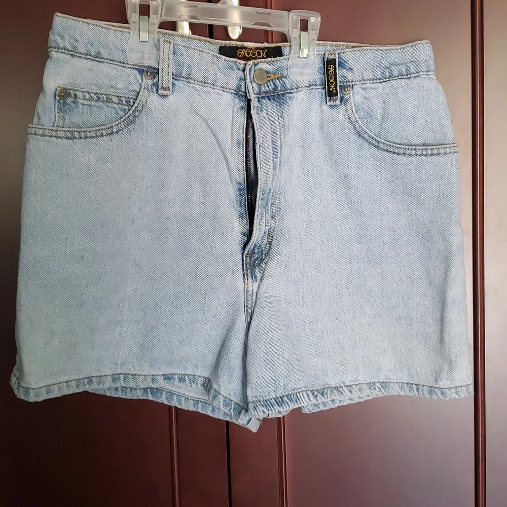 Women's Vintage Sasson Jean Shorts 30